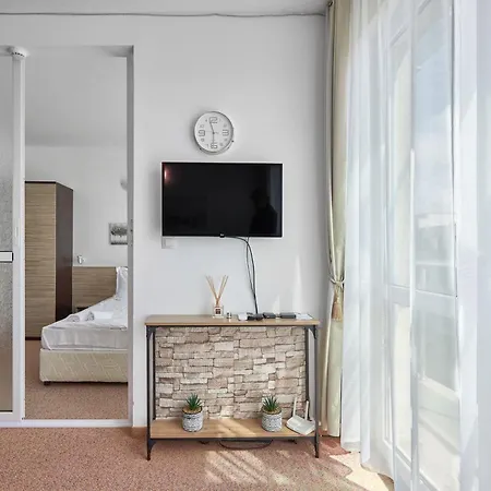 Cozy With Separated Sleeping Area Close To Sarafovo By Flat Mаnager Lejlighed *